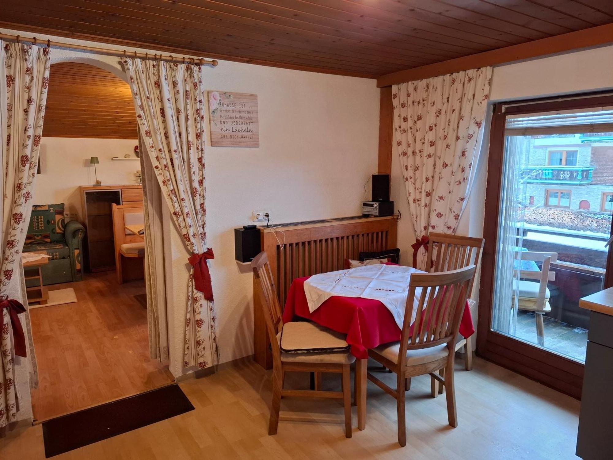 Ferienwohnung Zum Urfall -- Sommerbergbahnen Inklusive !!! Tannheim Esterno foto